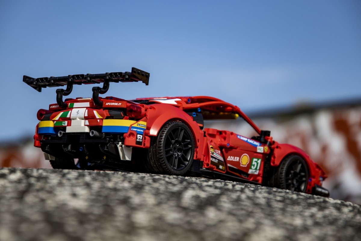 Lego Technic Ferrari 488 GTE AF Corse #51 42125